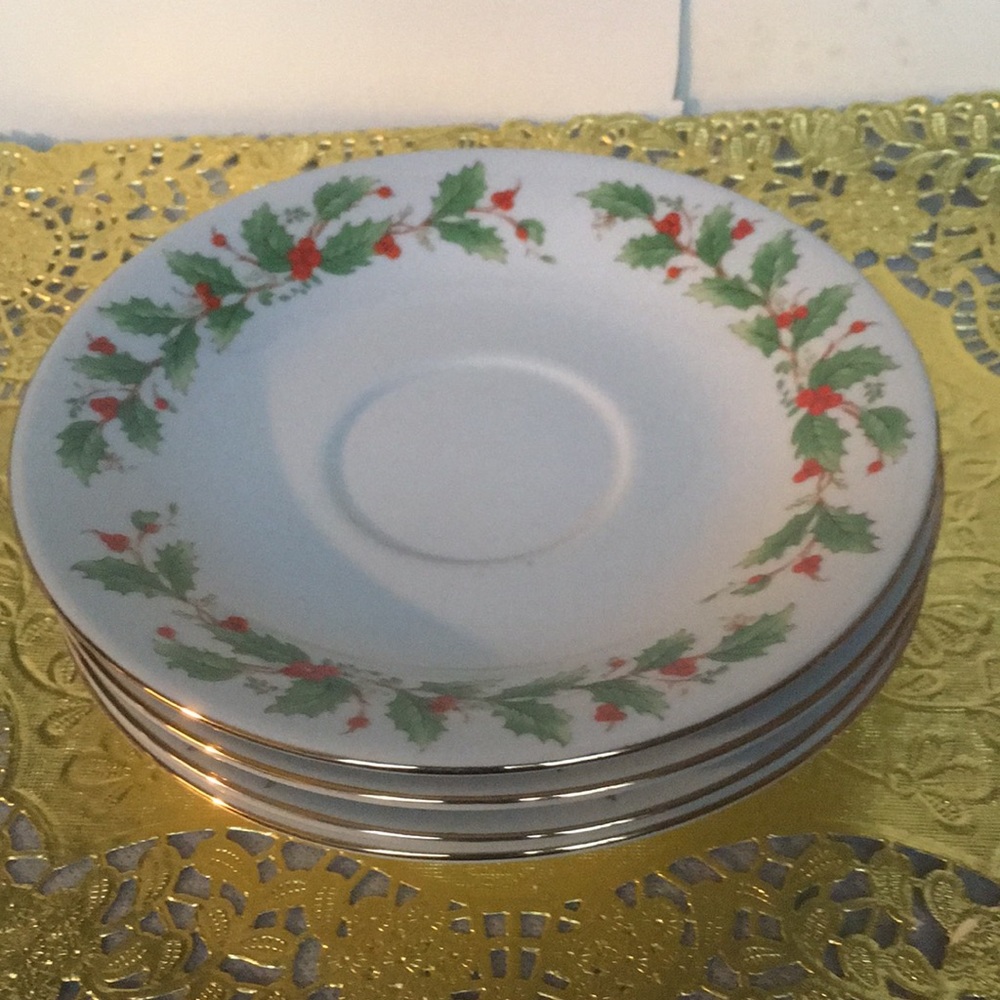 Vintage 1980s China Pearl Fine China, Noel Pattern, 4 Saucers